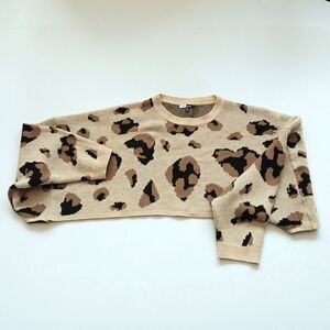 Day & Night Leopard Print Oversized Crewneck Cropped Sweater Medium